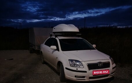 Toyota Avensis III рестайлинг, 2004 год, 670 000 рублей, 4 фотография