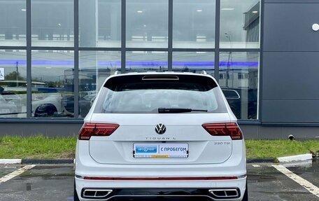 Volkswagen Tiguan II, 2022 год, 3 919 000 рублей, 6 фотография