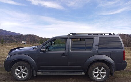 Nissan Pathfinder, 2011 год, 1 555 555 рублей, 3 фотография