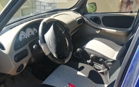 Chevrolet Niva I рестайлинг, 2006 год, 279 000 рублей, 3 фотография