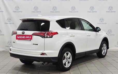 Toyota RAV4, 2018 год, 2 099 000 рублей, 5 фотография