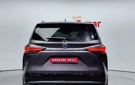 Toyota Sienna, 2021 год, 5 245 000 рублей, 2 фотография