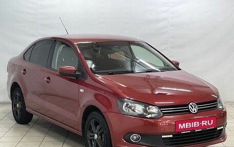 Volkswagen Polo VI (EU Market), 2011 год, 799 000 рублей, 2 фотография