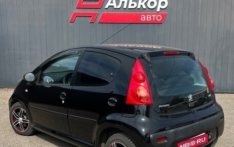 Peugeot 107 I рестайлинг, 2011 год, 499 000 рублей, 3 фотография