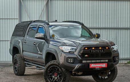 Toyota Tacoma III, 2017 год, 4 750 000 рублей, 4 фотография