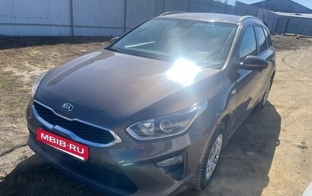 KIA cee'd III, 2019 год, 1 630 000 рублей, 2 фотография