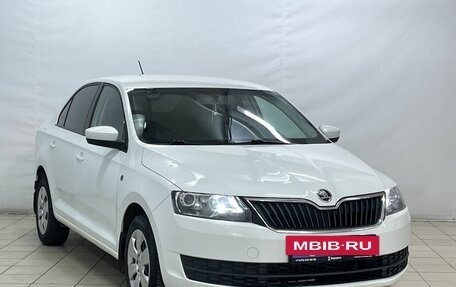 Skoda Rapid I, 2015 год, 1 115 000 рублей, 2 фотография