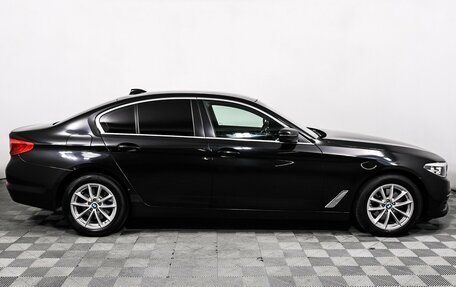 BMW 5 серия, 2019 год, 2 398 000 рублей, 4 фотография