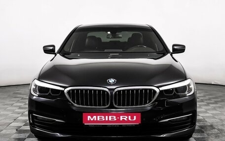 BMW 5 серия, 2019 год, 2 398 000 рублей, 2 фотография
