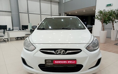 Hyundai Solaris II рестайлинг, 2013 год, 596 000 рублей, 2 фотография