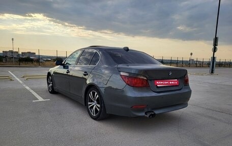 BMW 5 серия, 2005 год, 1 120 000 рублей, 3 фотография