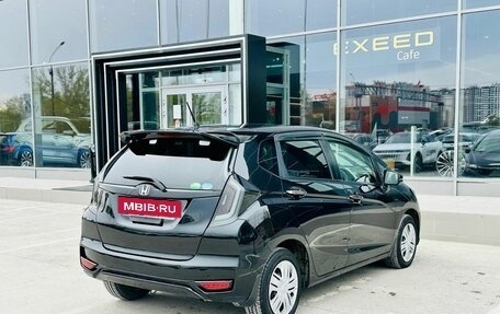 Honda Fit III, 2018 год, 1 100 000 рублей, 5 фотография