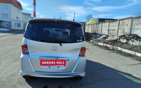 Honda Freed I, 2015 год, 1 432 000 рублей, 3 фотография