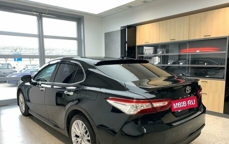 Toyota Camry, 2019 год, 3 599 000 рублей, 5 фотография