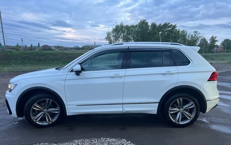 Volkswagen Tiguan II, 2018 год, 3 700 000 рублей, 3 фотография