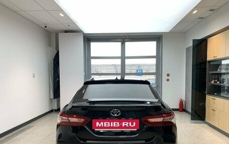 Toyota Camry, 2019 год, 3 599 000 рублей, 4 фотография