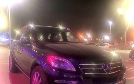 Mercedes-Benz M-Класс, 2013 год, 2 290 000 рублей, 3 фотография