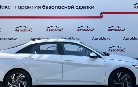 Hyundai Elantra, 2024 год, 2 608 000 рублей, 5 фотография