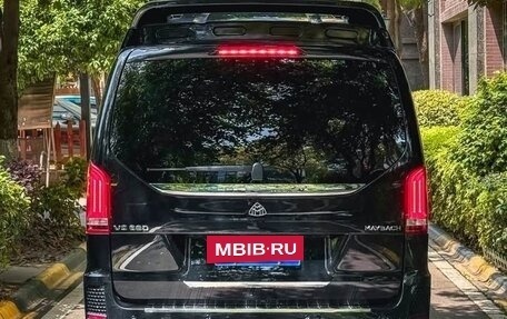 Mercedes-Benz V-Класс, 2022 год, 8 200 000 рублей, 3 фотография
