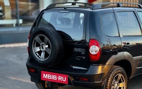 Chevrolet Niva I рестайлинг, 2017 год, 729 000 рублей, 6 фотография
