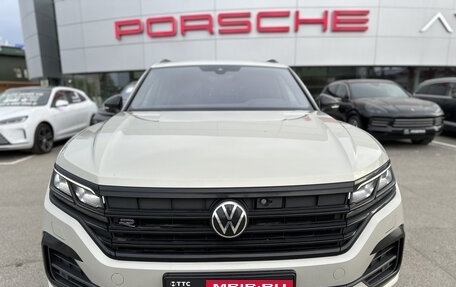 Volkswagen Touareg III, 2021 год, 5 990 000 рублей, 2 фотография