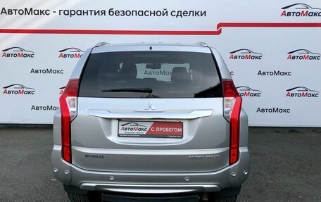 Mitsubishi Pajero Sport III рестайлинг, 2019 год, 3 122 000 рублей, 3 фотография