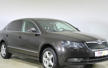 Skoda Superb III рестайлинг, 2013 год, 1 190 000 рублей, 3 фотография