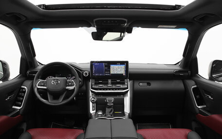 Toyota Land Cruiser, 2024 год, 12 290 000 рублей, 6 фотография