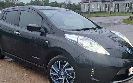 Nissan Leaf I, 2016 год, 1 100 000 рублей, 2 фотография