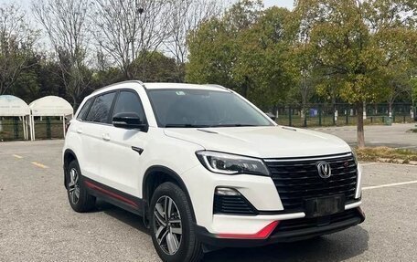 Changan CS75 I рестайлинг, 2022 год, 1 342 000 рублей, 2 фотография