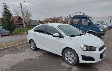 Chevrolet Aveo III, 2014 год, 800 000 рублей, 2 фотография