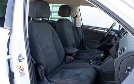 Volkswagen Tiguan II, 2020 год, 3 329 000 рублей, 7 фотография