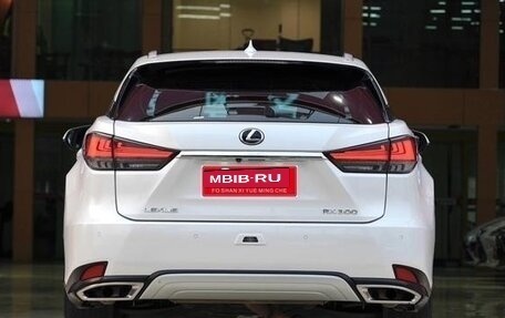 Lexus RX IV рестайлинг, 2021 год, 4 070 000 рублей, 4 фотография