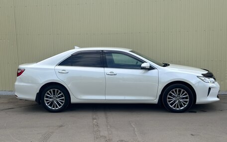 Toyota Camry, 2017 год, 2 190 000 рублей, 8 фотография