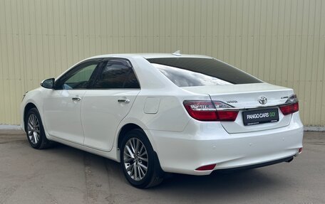 Toyota Camry, 2017 год, 2 190 000 рублей, 7 фотография