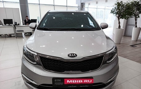 KIA Rio III рестайлинг, 2015 год, 796 000 рублей, 2 фотография