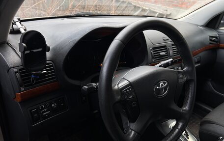 Toyota Avensis III рестайлинг, 2007 год, 750 000 рублей, 1 фотография