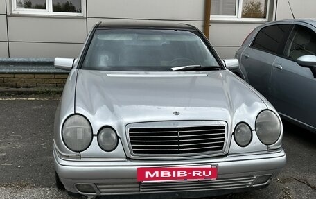 Mercedes-Benz E-Класс, 1997 год, 349 999 рублей, 2 фотография