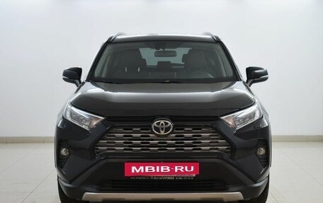 Toyota RAV4, 2019 год, 2 585 000 рублей, 2 фотография
