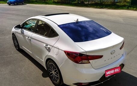 Hyundai Elantra VI рестайлинг, 2019 год, 2 290 000 рублей, 9 фотография