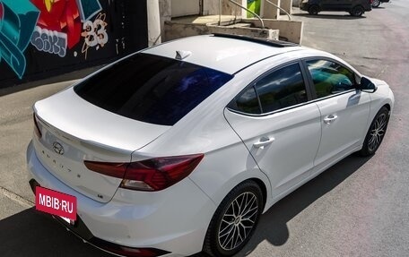 Hyundai Elantra VI рестайлинг, 2019 год, 2 290 000 рублей, 6 фотография