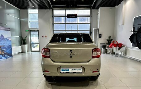 Renault Logan II, 2017 год, 800 000 рублей, 5 фотография