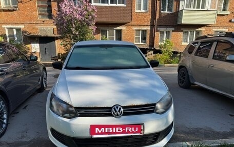Volkswagen Polo VI (EU Market), 2014 год, 790 000 рублей, 2 фотография