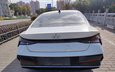Hyundai Elantra, 2024 год, 1 840 000 рублей, 5 фотография