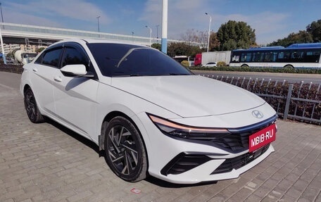 Hyundai Elantra, 2024 год, 1 840 000 рублей, 3 фотография