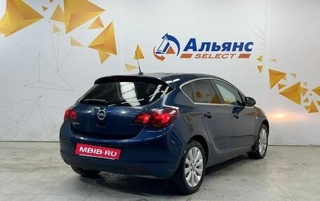 Opel Astra J, 2011 год, 700 000 рублей, 3 фотография