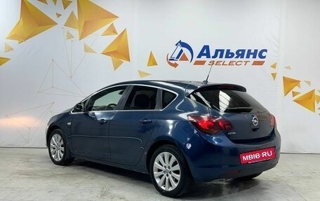 Opel Astra J, 2011 год, 700 000 рублей, 5 фотография