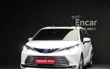 Toyota Sienna, 2021 год, 5 470 000 рублей, 4 фотография
