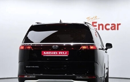 KIA Carnival, 2021 год, 2 750 000 рублей, 2 фотография