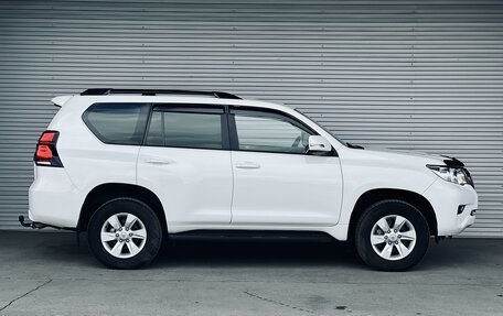Toyota Land Cruiser Prado 150 рестайлинг 2, 2021 год, 5 200 000 рублей, 4 фотография